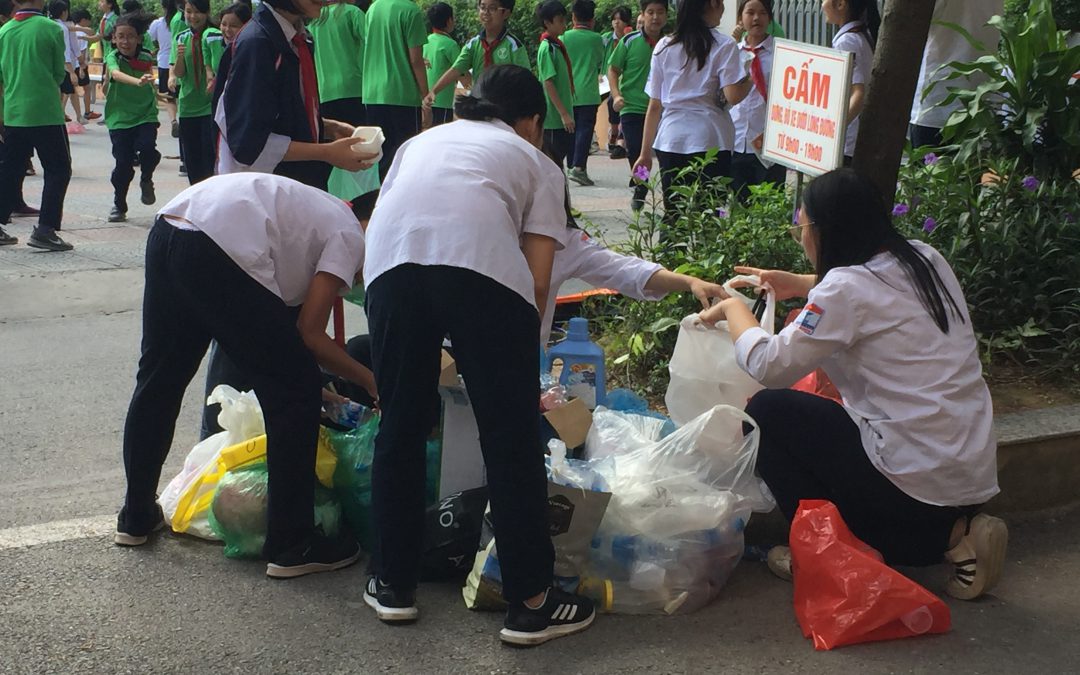Tuần lễ thu gom và giảm thiểu rác thải nhựa tại Trường TH, THCS và THPT Thực Nghiệm